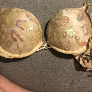 Victoria’s Secret Bombshell